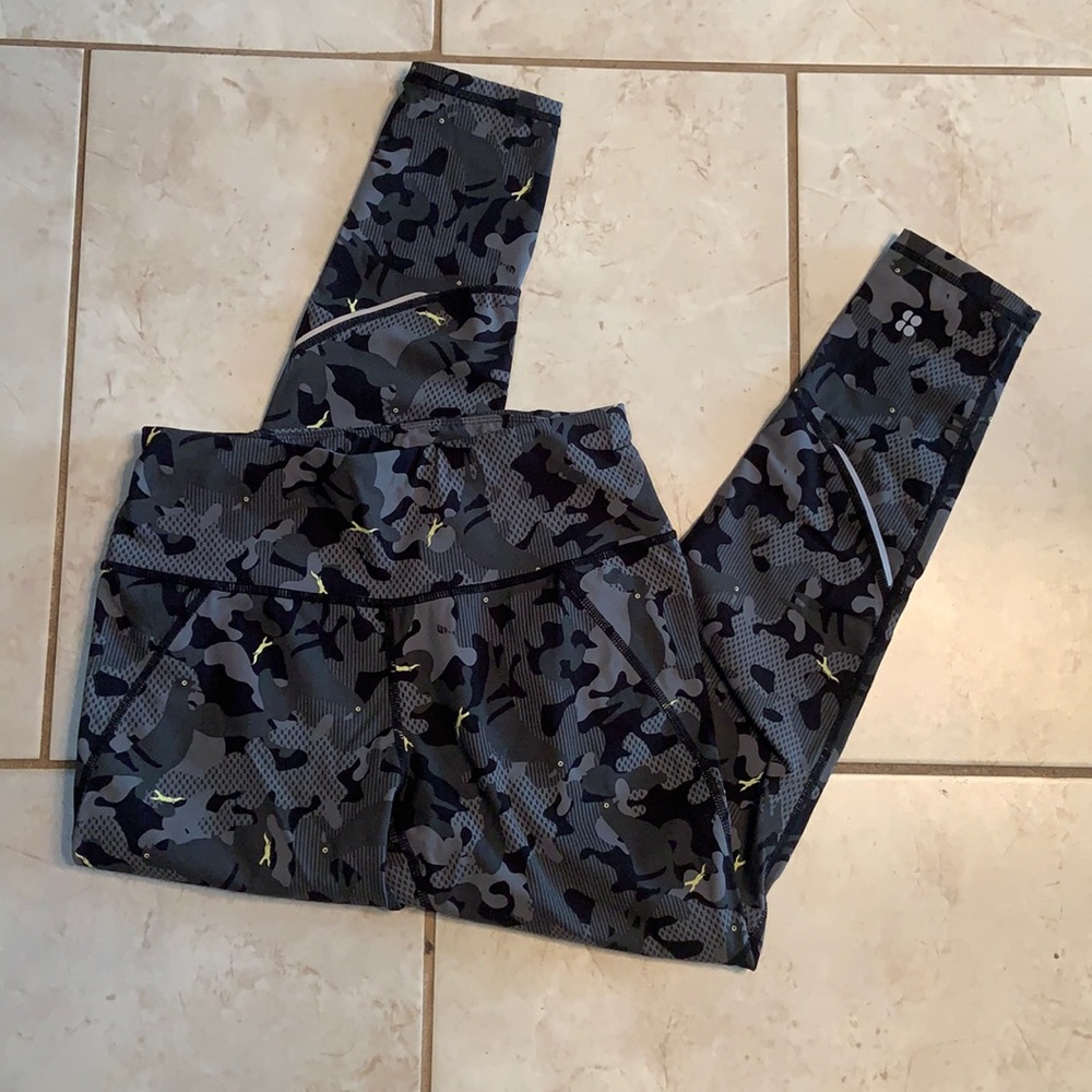 EUC! Sweat Betty The Power 7/8 Leggings